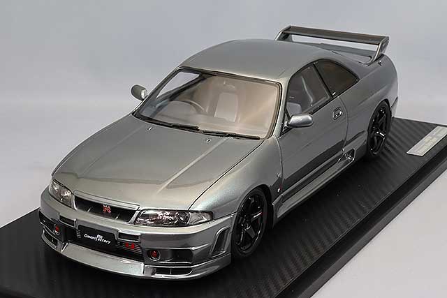 Modelo de encendido 1/18 Nismo BCNR33 CRS Gunmetallic con ruedas Nismo LM GT-4 de 18 pulgadas (negro) IG2782