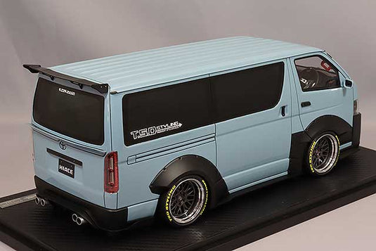 Modelo de encendido 1/18 TSD Works Hiace Blue Grey con ruedas TSD X-Three de 19 pulgadas (polaco y bronce) IG2803