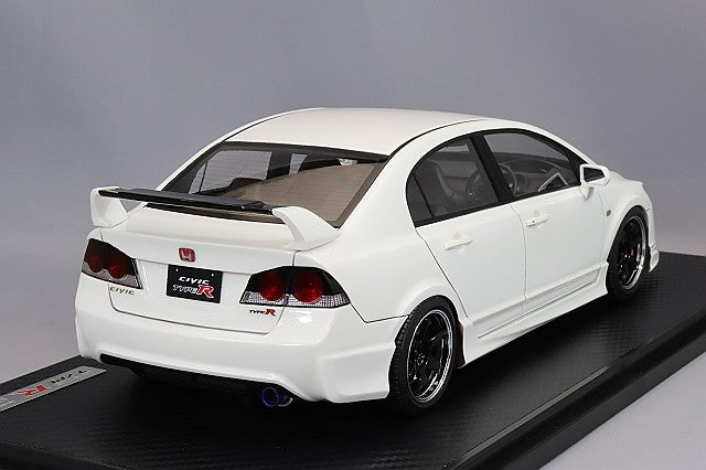 Cargue la imagen en el visor de la galería, Modelo de encendido 1/18 Honda Civic (FD2) Tipo R Blanco con ruedas TE37 de 18 pulgadas (polaco/negro) IG2826
