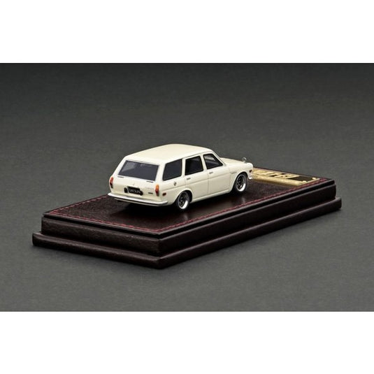 Modèle d'allumage IG2881 1/64 Datsun Bluebird 510 Wagon blanc [moulée en résine]