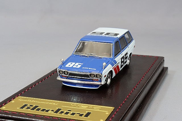 Modelo de encendido 1/64 Datsun Bluebird (510) Wagon azul/blanco con ruedas Equip01 de 14 pulgadas (polaco/plateado) IG2930