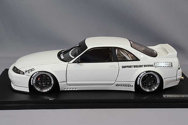 Load image into Gallery viewer, ignition model 1/18 Pandem GT-R (BCNR33) White with HARDCORE Original Spoke 18-inch Wheels (Polish/Gunmetal)IG3029
