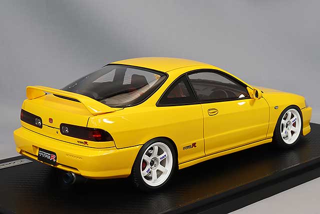 Chargez l&#39;image dans la visionneuse de la galerie, Allumage modèle 1/18 Honda Integra (DC2) Type R JauneIG3058
