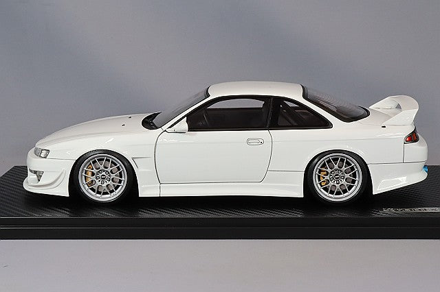 Cargue la imagen en el visor de la galería, Modelo de encendido 1/18 VERTEX S14 Silvia White con ruedas BBS RG-R de 18 pulgadas (Plata) IG3082
