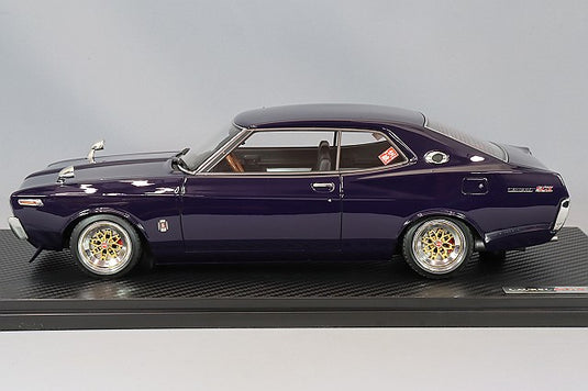 modèle d'allumage 1/18 Nissan Laurel 2000SGX (C130) Violet avec roues Yayoi 14 pouces (polonais/or) IG3136