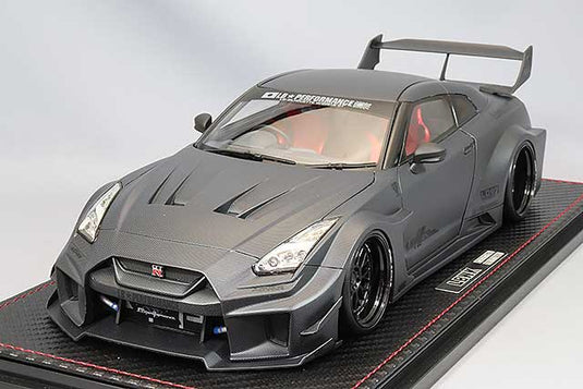 Modelo de encendido 1/18 LB-Silhouette WORKS GT Nissan 35GT-RR Carbon Ver. TAS 2020IG3142