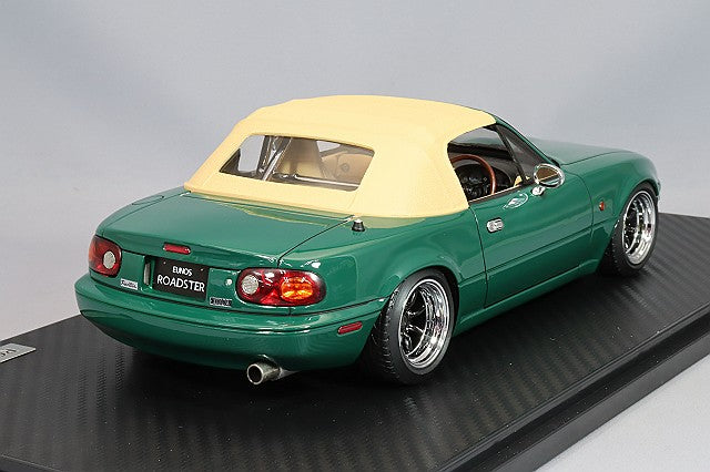 Cargue la imagen en el visor de la galería, Modelo de encendido 1/18 Eunos Roadster (NA) Verde con ruedas RS Watanabe de 14 pulgadas (polaco/bronce) IG3196
