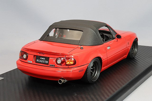 Chargez l&#39;image dans la visionneuse de la galerie, modèle d&#39;allumage 1/18 Eunos Roadster (NA) Rouge avec roues RS Watanabe 14 pouces (Gunmetal) IG3198
