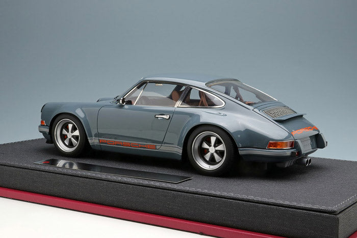 Cargue la imagen en el visor de la galería, IDEA IM035A 1/18 Porsche Singer 911(964) Coupe Gray
