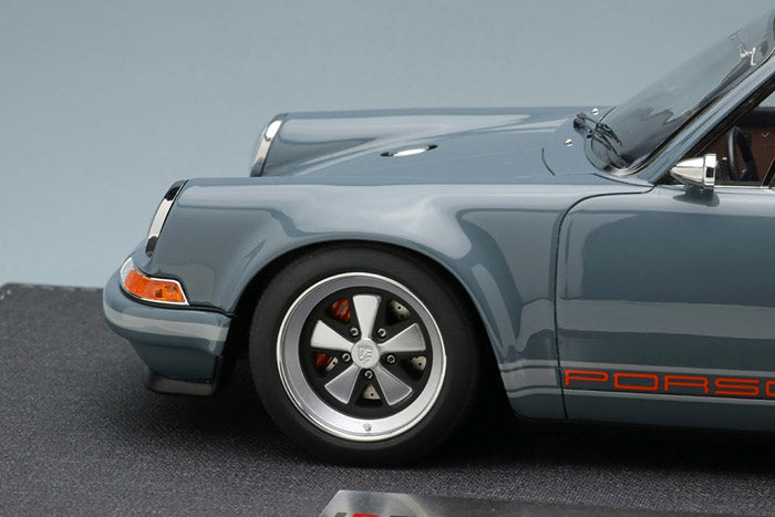 Chargez l&#39;image dans la visionneuse de la galerie, IDEA IM035A 1/18 Porsche Singer 911(964) Coupe Gray
