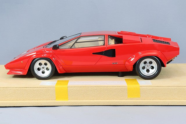 Cargue la imagen en el visor de la galería, IDEA 1/18 Lamborghini Countach LP5000 QV 1985 Red
