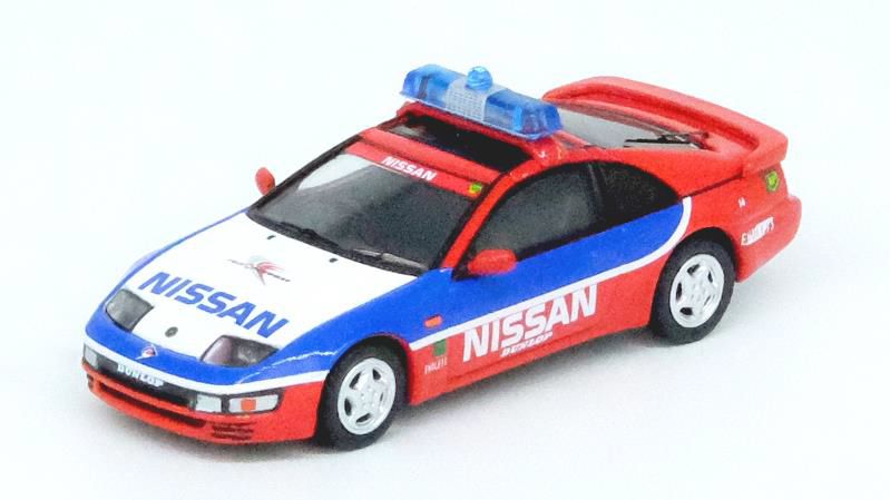 Chargez l&#39;image dans la visionneuse de la galerie, INNO Models 1/64 Nissan Fairlady Z (300ZX) Fuji Speedway Safety Car
