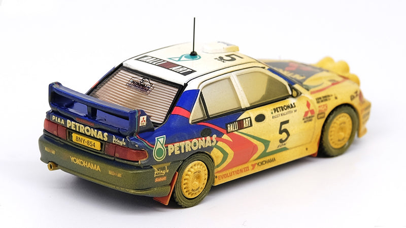 Load image into Gallery viewer, INNO Models 1/64 Mitsubishi Lancer Evolution III Rally of Malaysia 1996 Weathered Paint
