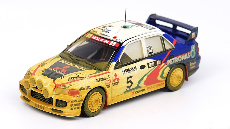 Load image into Gallery viewer, INNO Models 1/64 Mitsubishi Lancer Evolution III Rally of Malaysia 1996 Weathered Paint
