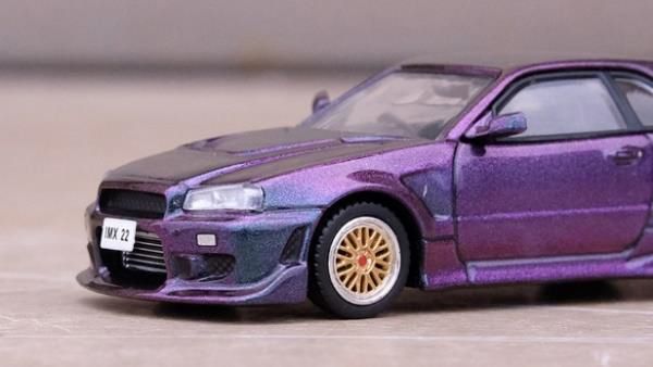 Cargue la imagen en el visor de la galería, INNO Models 1/64 Nissan Skyline R34 GTT Magic Purple Event Limited at International MotorXpo Hong Kong 2022
