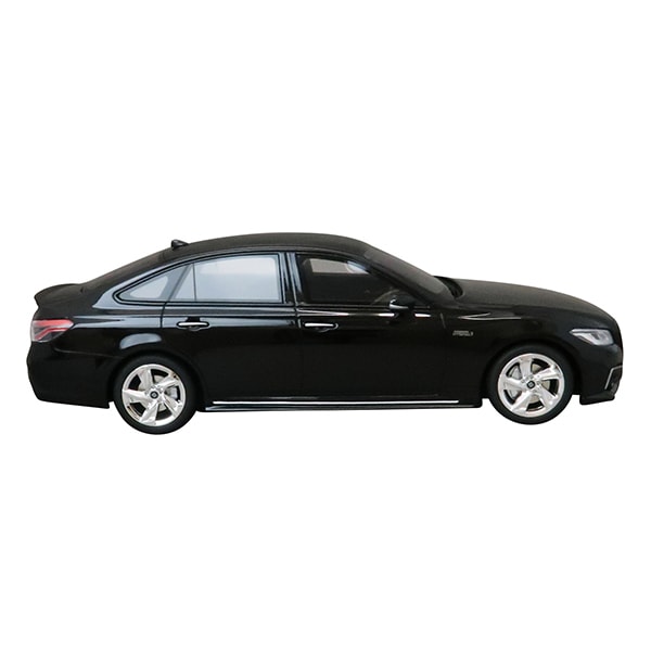 Load image into Gallery viewer, KYOSHO KSR18042BK 1/18 Toyota Crown RS Black [Resin Cast Miniature Car]
