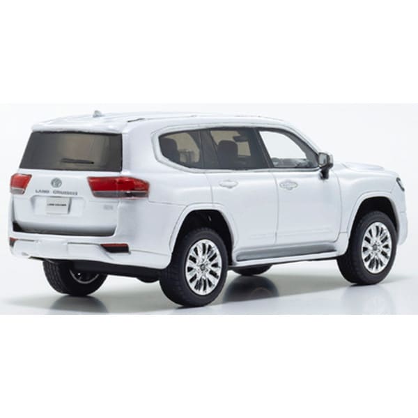 Load image into Gallery viewer, KYOSHO KSR43119W 1/43 Toyota Land Cruiser ZX White [Resin Cast Miniature Car]
