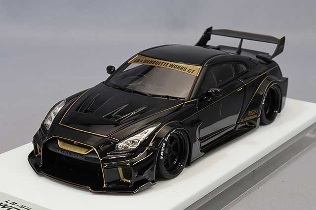 Cargue la imagen en el visor de la galería, EIDOLON 1/43 LB-Silhouette Works GT 35GT-RR Black/Gold Stripe
