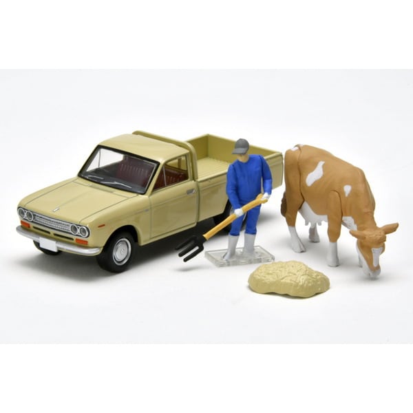 Load image into Gallery viewer, Tomica LV-195d 1/64 Datsun 1300 Truck Light Brown with Figure  Diecast
