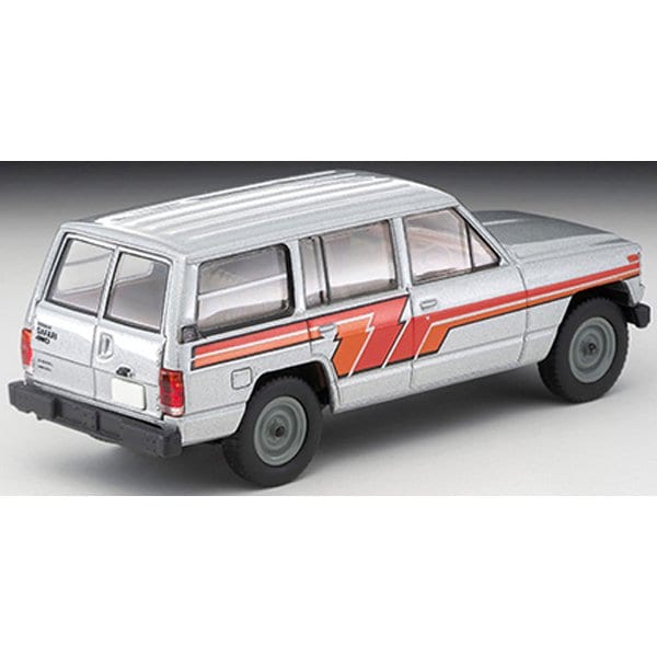 Laden Sie das Bild in Galerie -Viewer, Tomica LV-N109d 1/64 Nissan Safari Extra Van DX Silver/Stripe  Diecast
