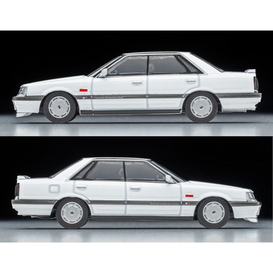 Tomica LV-N301a 1/64 Nissan Skyline 4 portes HT GT Passage Twin Cam 24V blanc 1987 moulé sous pression