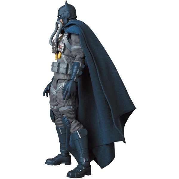 Laden Sie das Bild in Galerie -Viewer, MEDICOM TOY MAFEX No.165 STEALTH JUMPER BATMAN HUSH Ver. [Pre-painted Articulated Figure Approximately 160mm]
