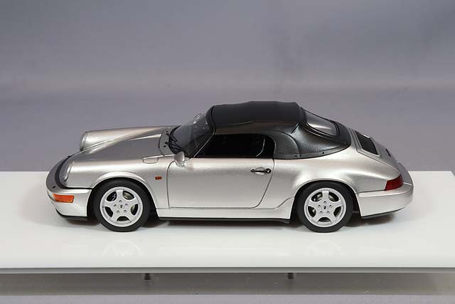 Laden Sie das Bild in Galerie -Viewer, VISION 1/43 Porsche 911 (964) Carrera2 Speedster 1993 Silver
