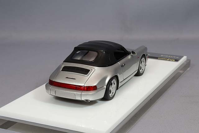 Laden Sie das Bild in Galerie -Viewer, VISION 1/43 Porsche 911 (964) Carrera2 Speedster 1993 Silver
