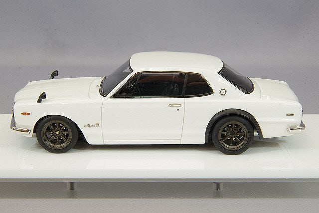 Chargez l&#39;image dans la visionneuse de la galerie, VISION 1/43 Nissan Skyline 2000 GT-R (KPGC10) 1971 White/RS Watanabe 8 Spoke Wheels
